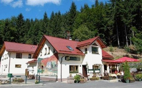 Hotel & Gasthaus Sterngrund Zella-Mehlis Dış mekan fotoğraf