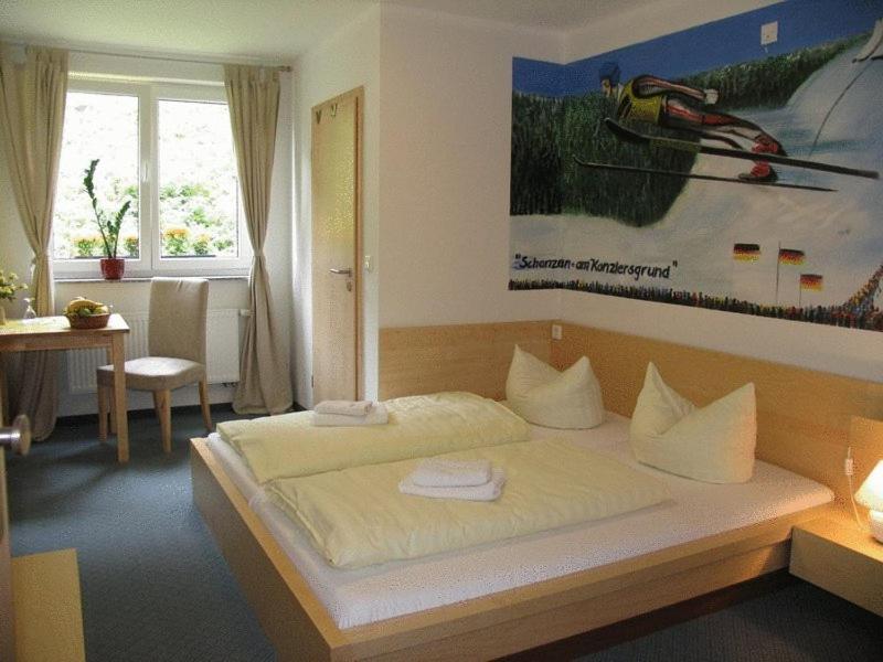 Hotel & Gasthaus Sterngrund Zella-Mehlis Dış mekan fotoğraf