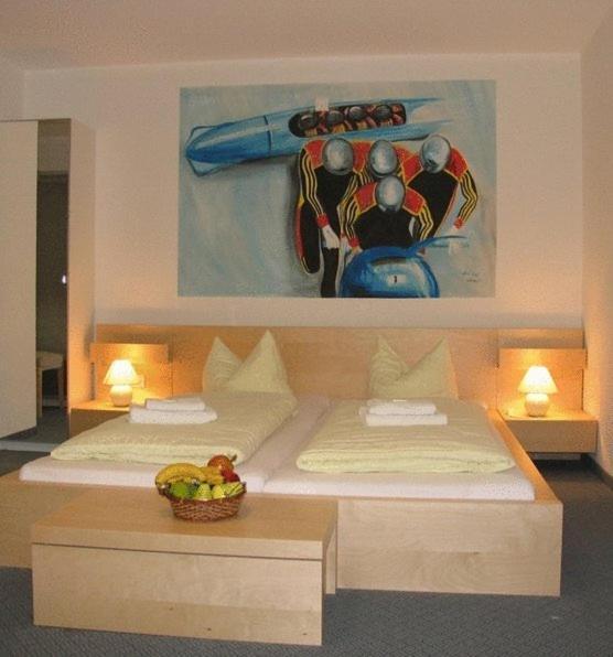 Hotel & Gasthaus Sterngrund Zella-Mehlis Oda fotoğraf